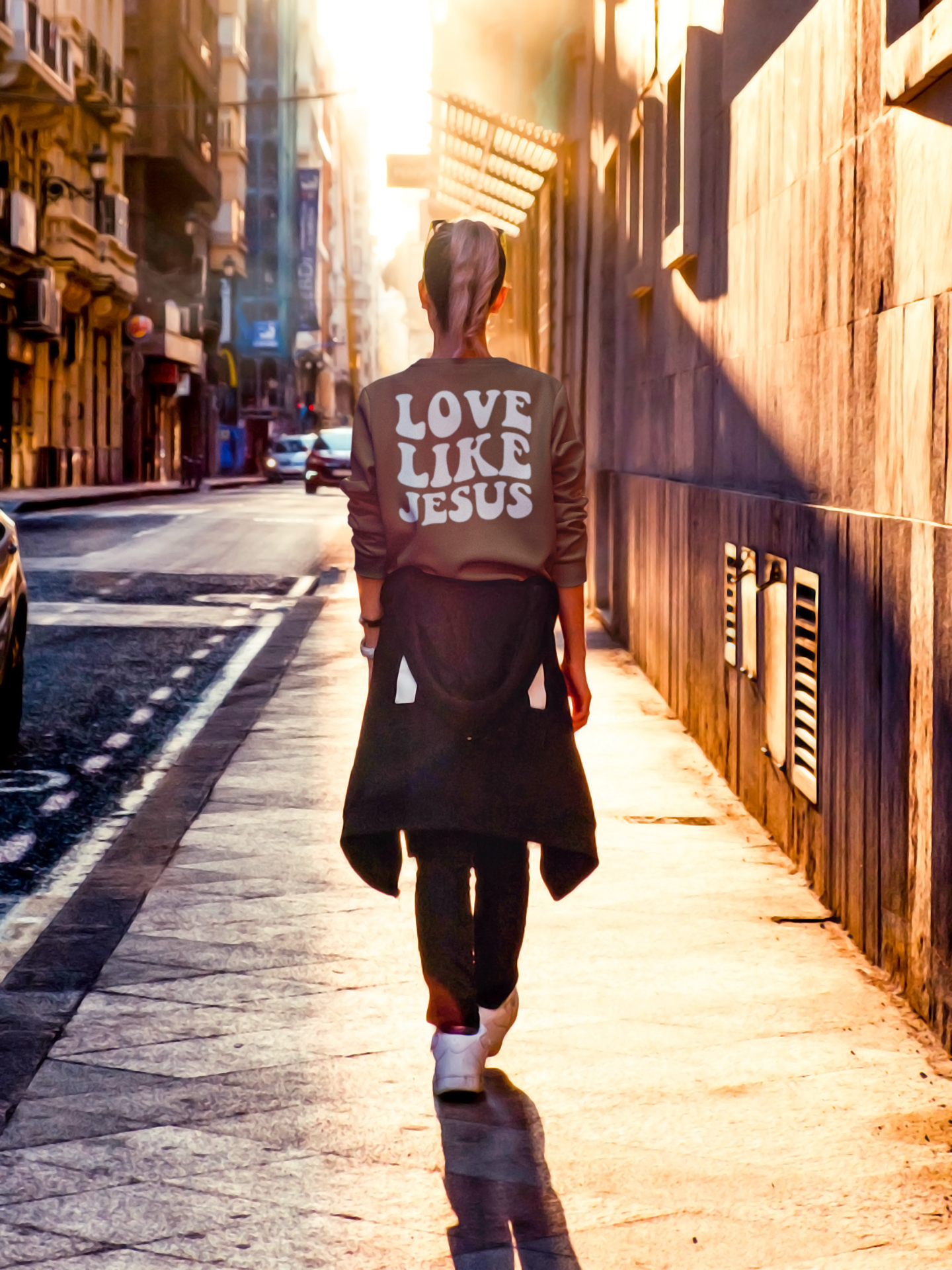 Women's Sweater Love Like Jesus