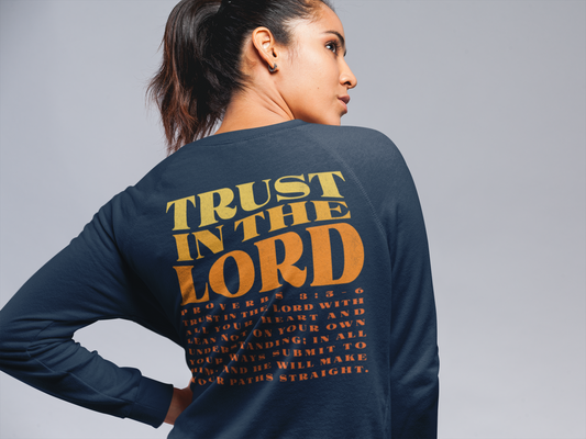 Women's Sweater Trust in The Lord (Sunset Font)