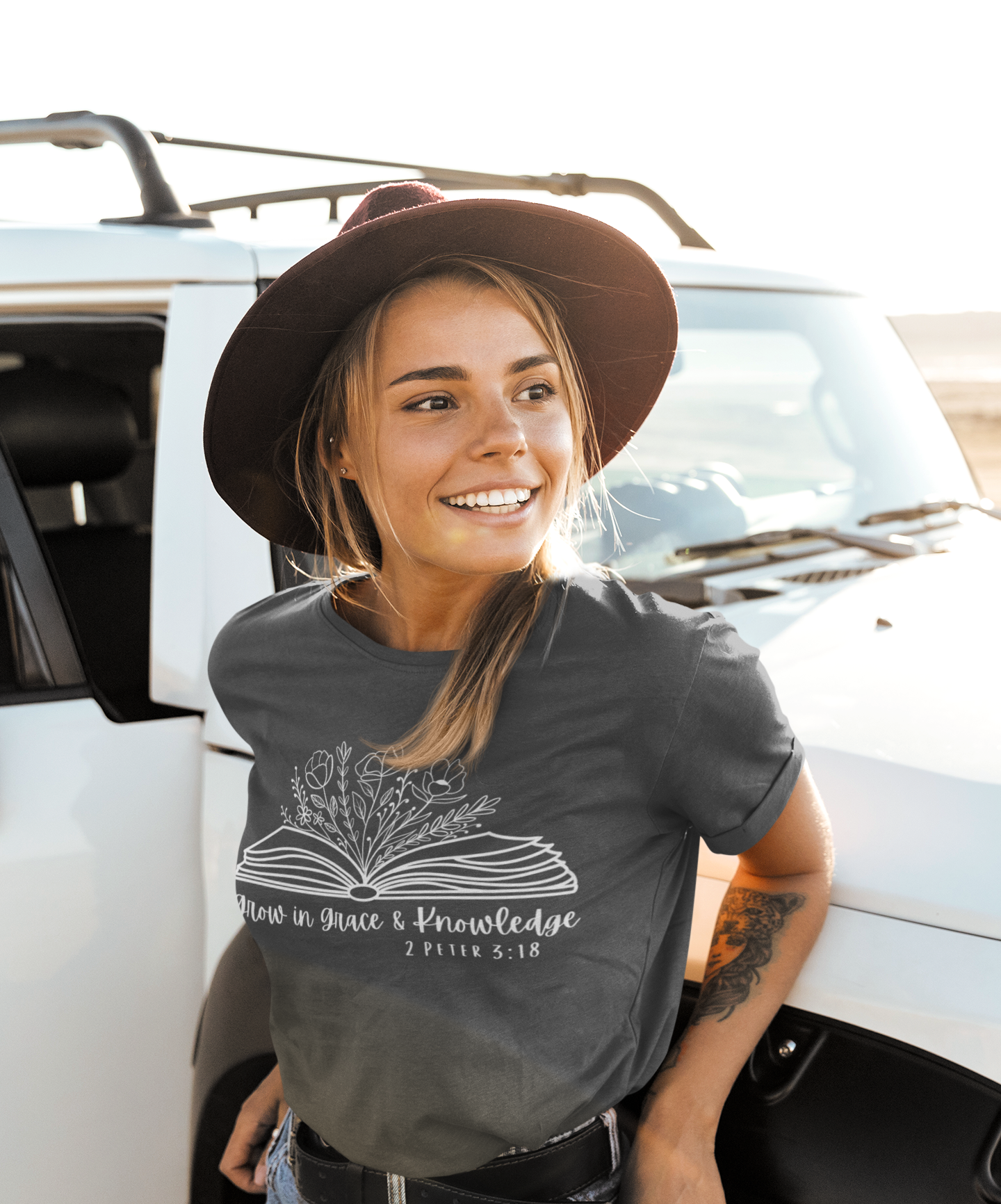 Women's T-Shirt Grace and Knowledge