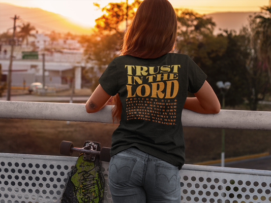 Women's T-Shirt Trust in the Lord (Sunset)